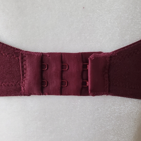 Flirtitude Tshirt Bra 34D Adj Strap to Racerback Tee Light Padding Burgundy 36C‎ - Picture 8 of 15